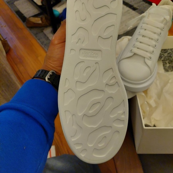 Brand new Alexander McQueen mens chunky sneakers size 9 1/2 - Picture 2 of 4